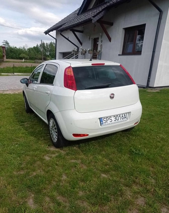 Fiat Punto Evo cena 27900 przebieg: 37000, rok produkcji 2018 z Pszczyna małe 106